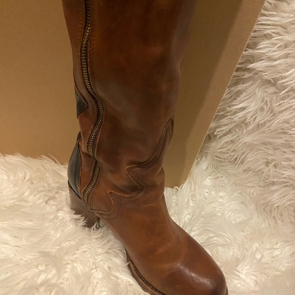 Calgary cognac FreeBird by Steven - Picture 4 of 17